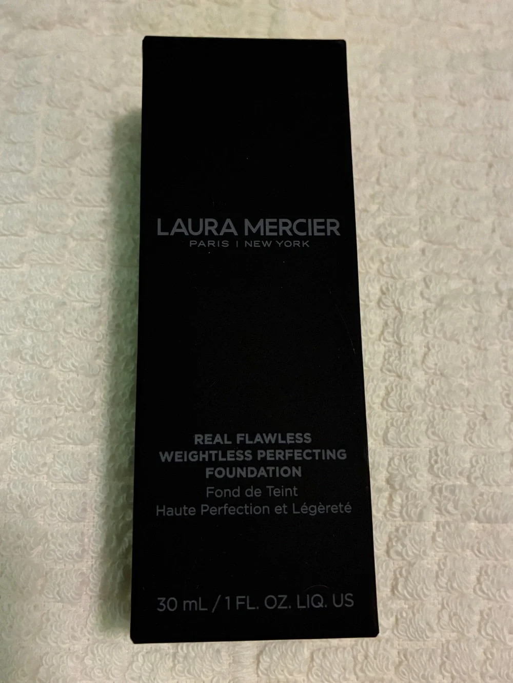 Laura Mercier Foundation Camel 3N2 brand new in box